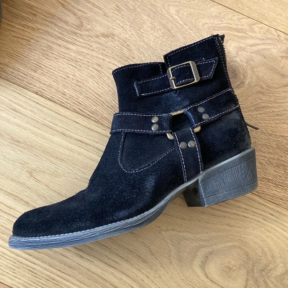 ROAN Suede Bootie Sz 7.5 US - Picture 6 of 9